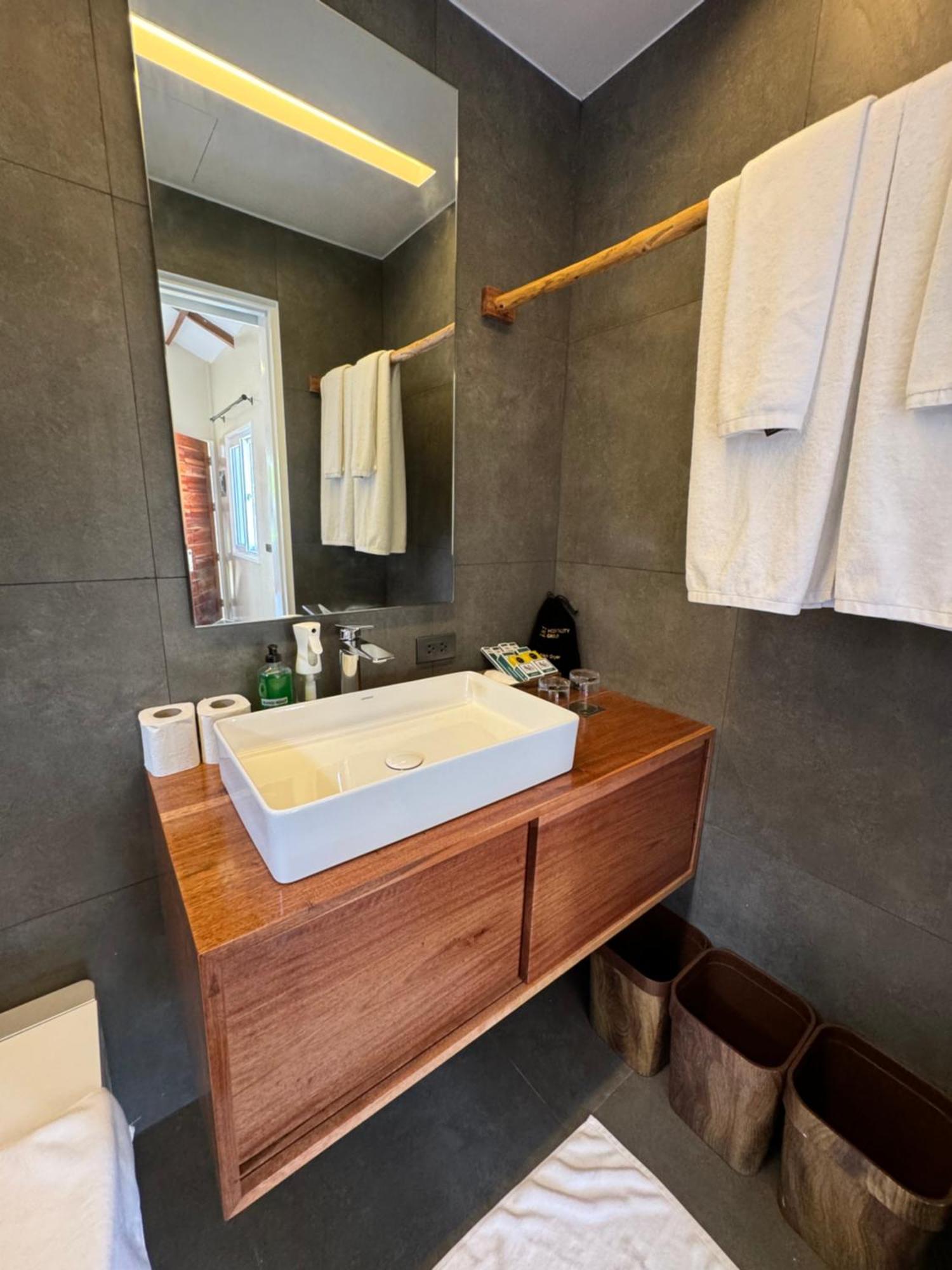 Nacpan Beach Villas Managed By H Hospitality Group El Nido Luaran gambar